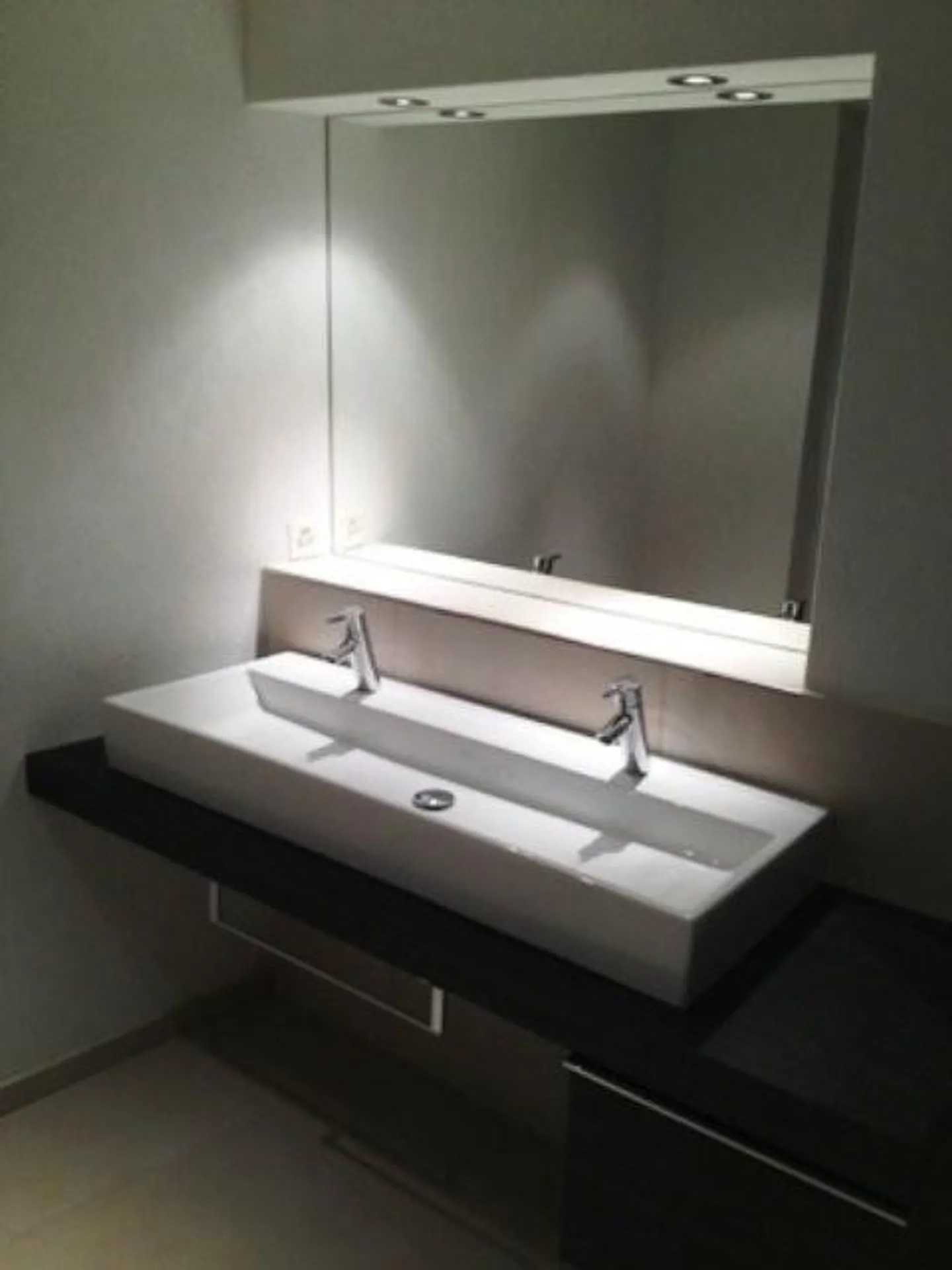 Ampio appartamento in stile antico nel cuore di St. Johann - Foto 7 di 9