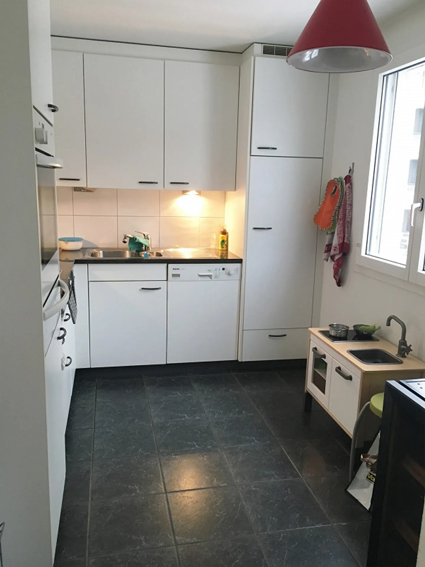 Bella, moderna appartamento di 3,5 locali, Neumattstr. 44, Bottmingen - Foto 2 di 9