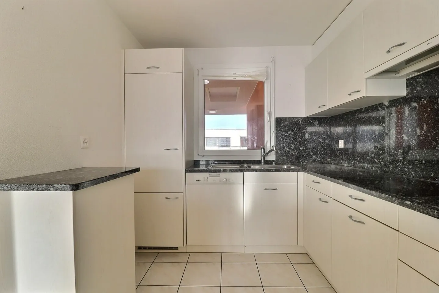 Appartamento di 4.5 locali all'ultimo piano sud-ovest - Foto 7 di 13