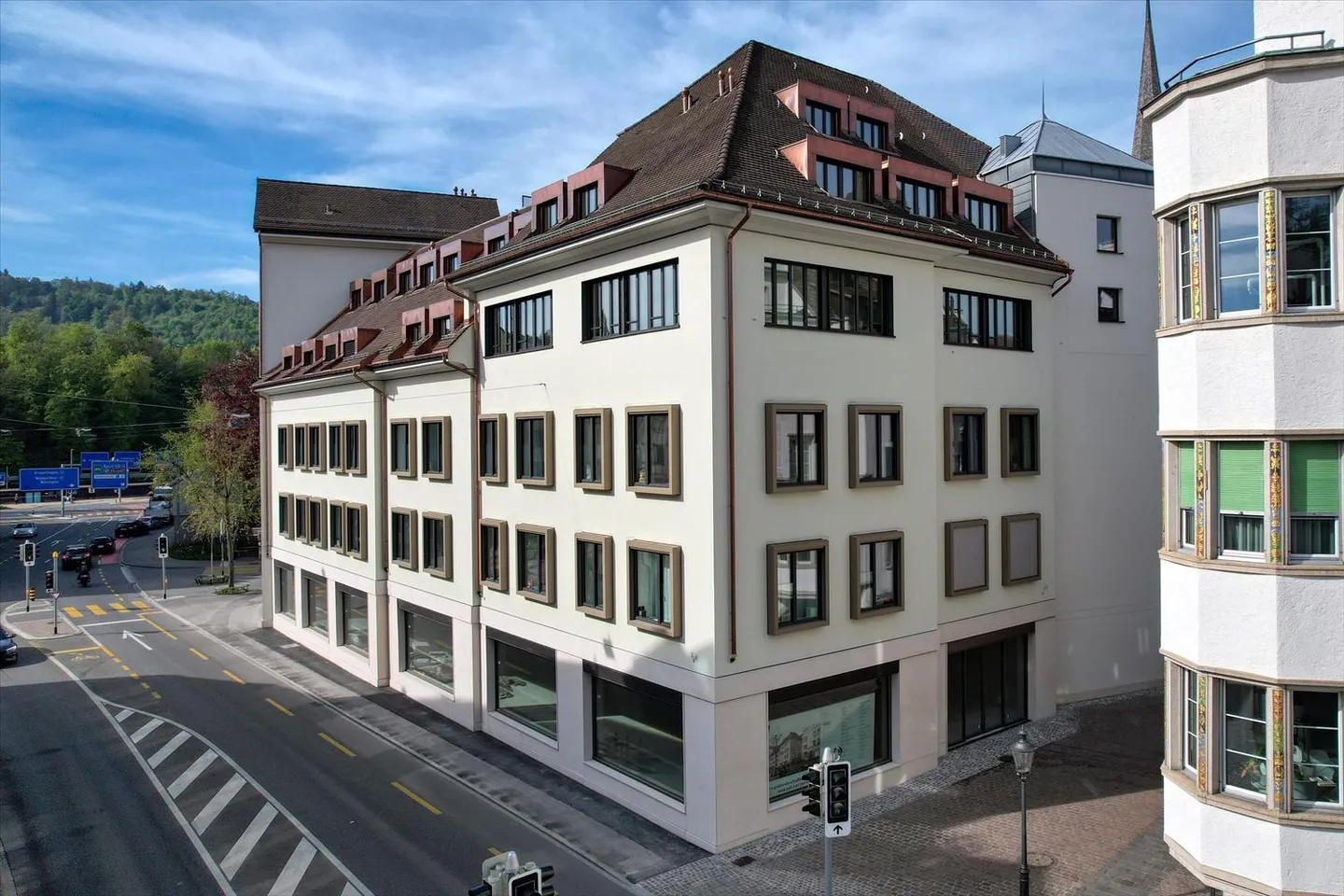 Rent without deposit - Living in Goldstein - Photo 1 of 7