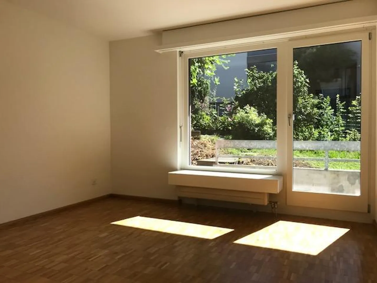 L'appartamento cerca amanti del giardino - Foto 6 di 8