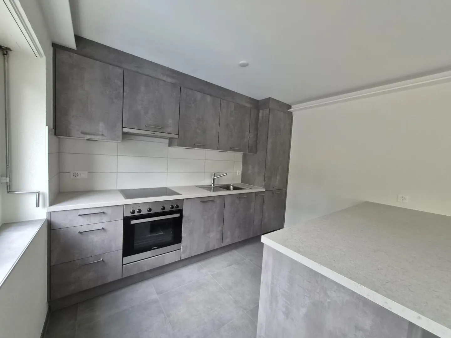 Renovated! 4.5-room apartment on the upper ground floor - Photo 4 of 13