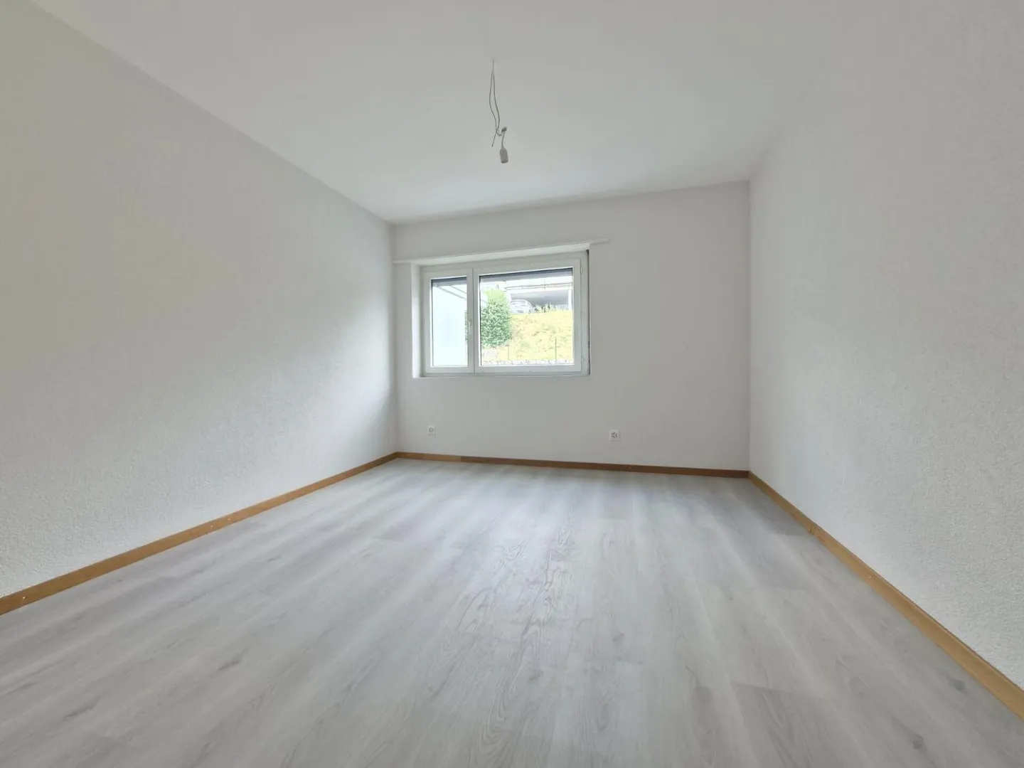Renovated! 4.5-room apartment on the upper ground floor - Photo 12 of 13