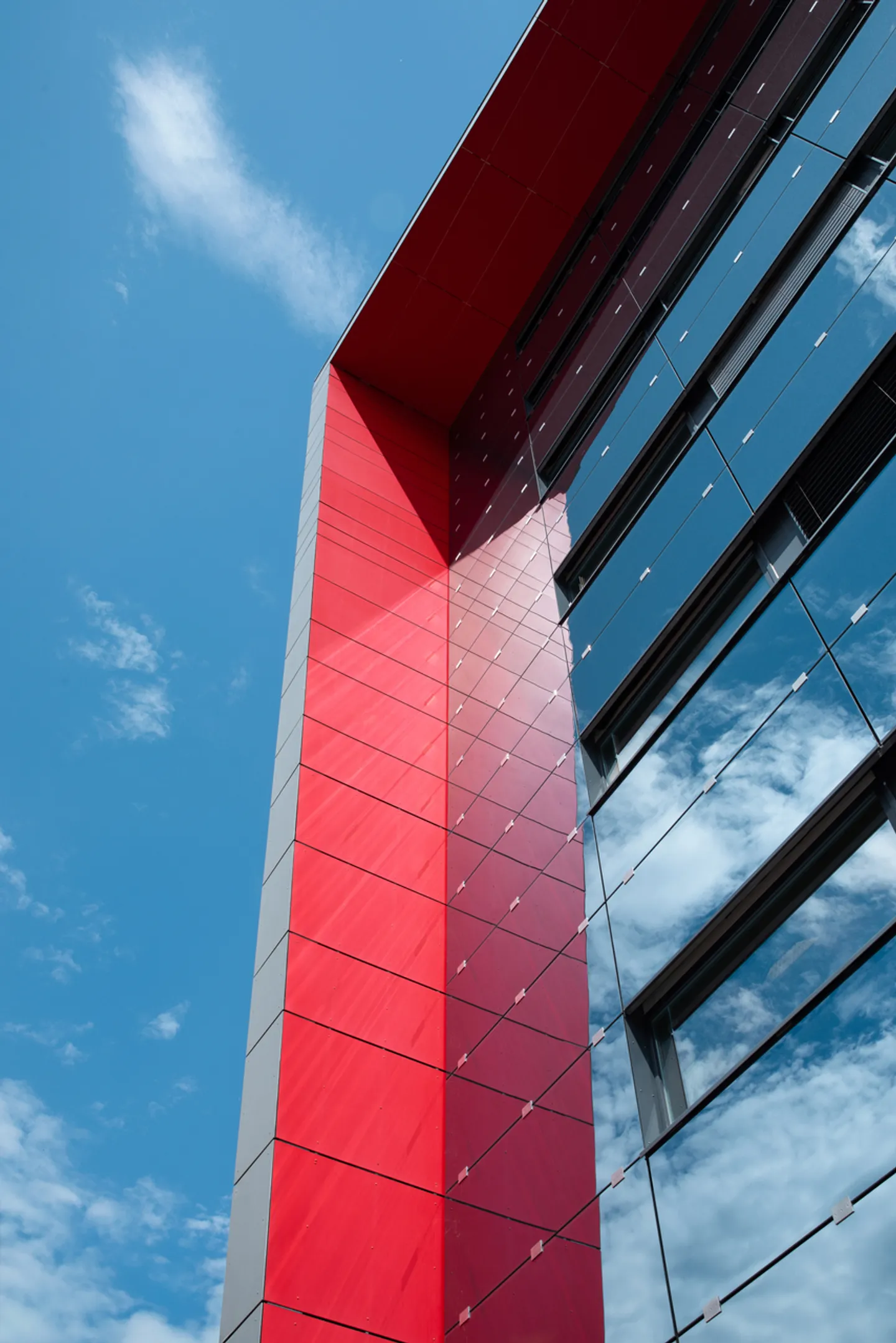 RARE! Storage space from 3,000 m² in the center of Geneva - Photo 3 of 17