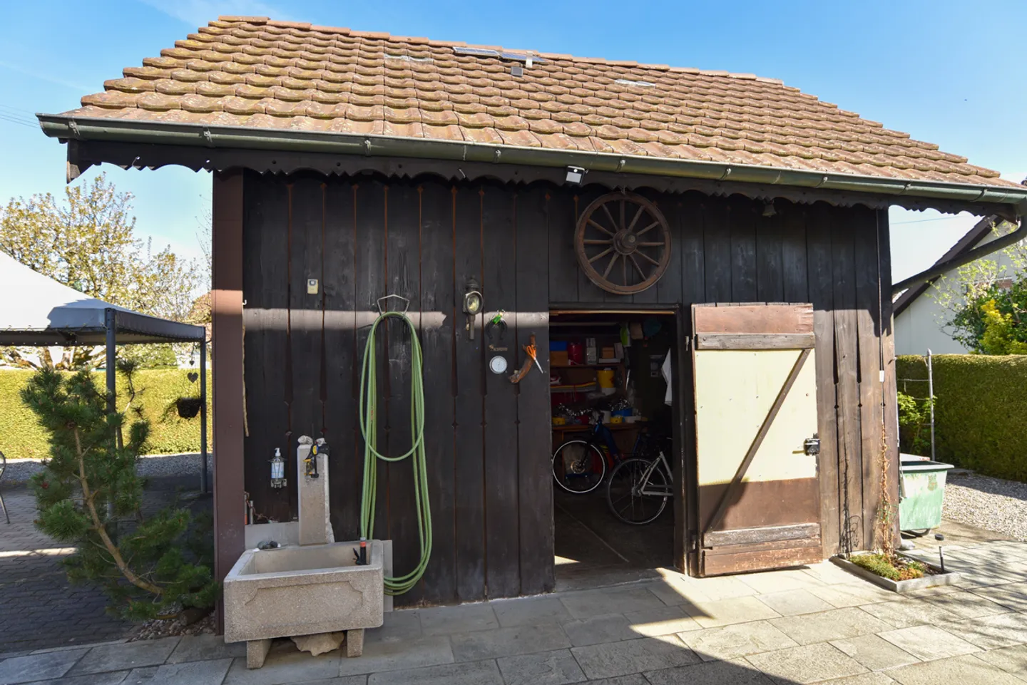 Charmantes Freistehendes Haus mit Garten - Foto 11 von 13