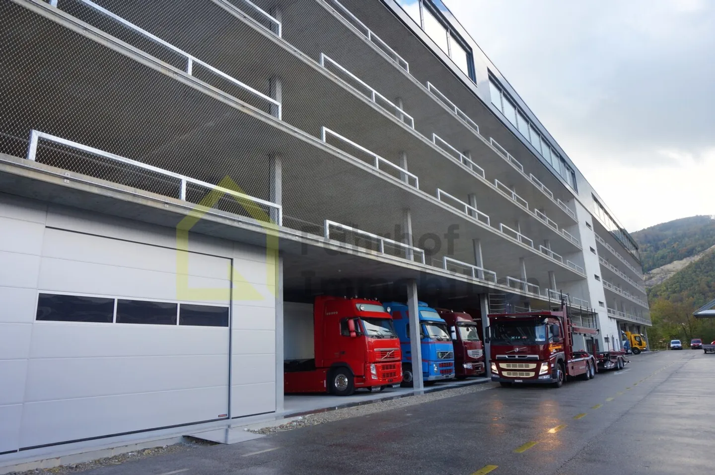 Car - Parking spaces in parking garage (Charging stations for e-mobility available) - Photo 7 of 8