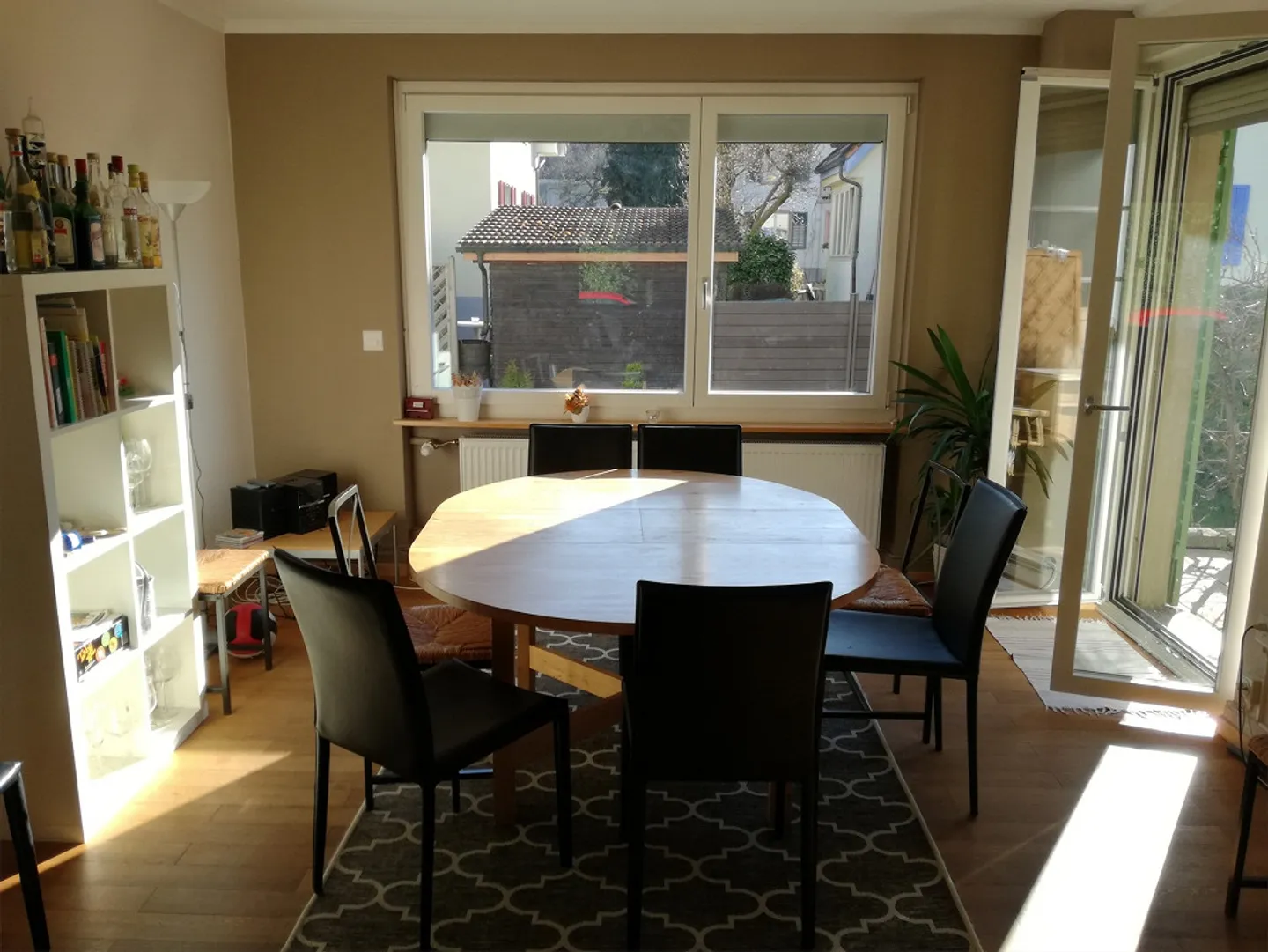 Apartment/House: Furnished Room-Apartment to rent - Photo 9 of 13