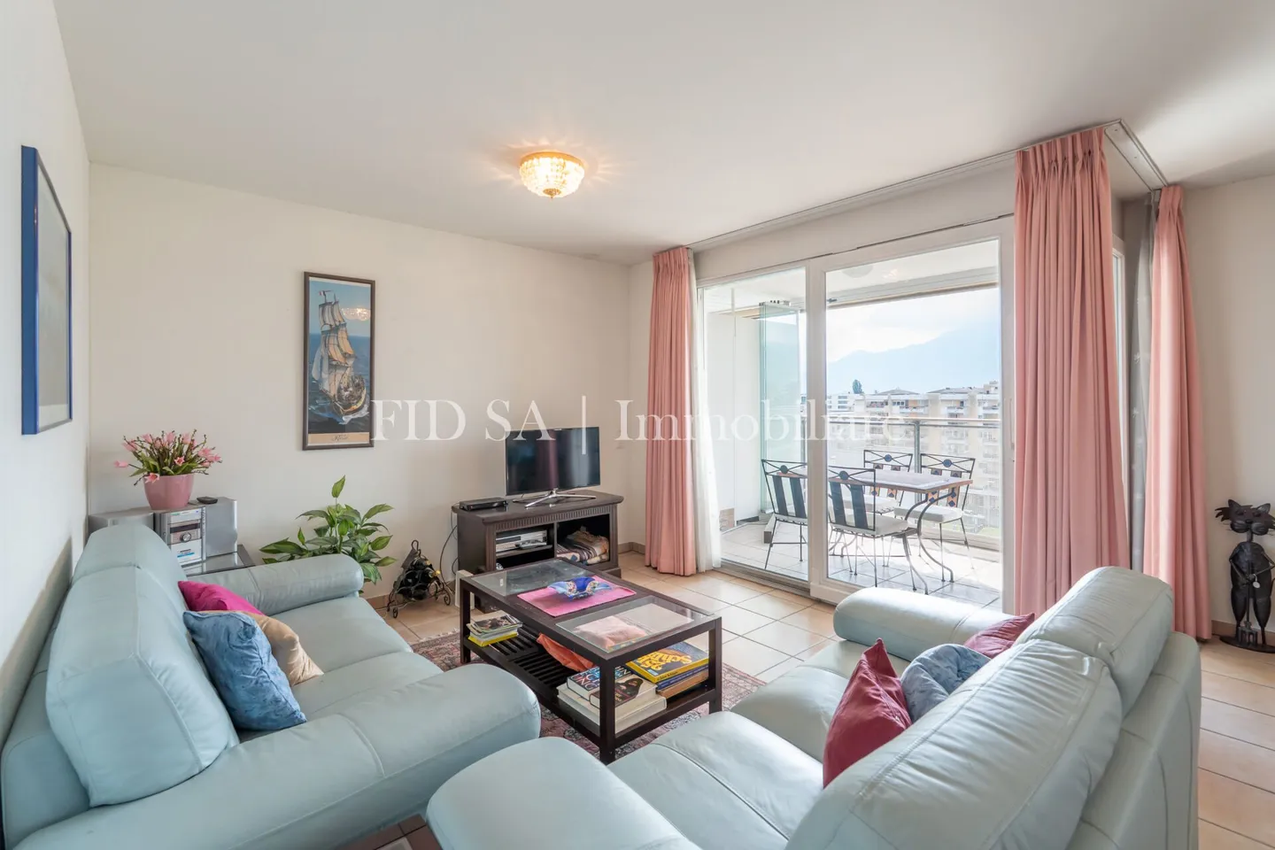 LOCARNO - Appartement au centre avec vue dégagée depuis le 7ème étage - Photo 3 sur 11