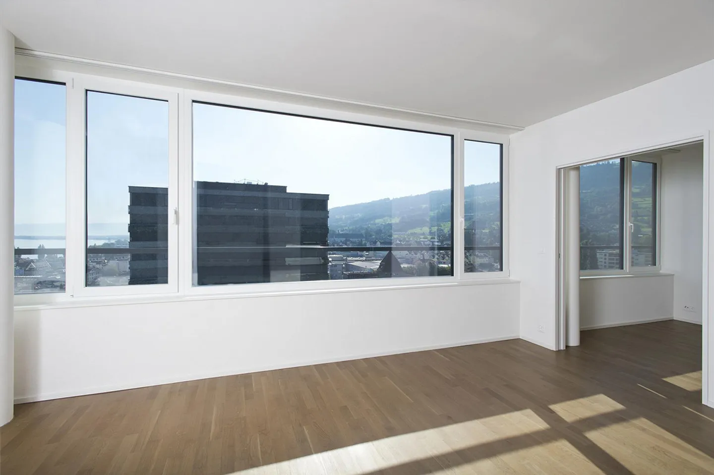 Lever de soleil et vue latérale sur le lac - Photo 4 sur 7