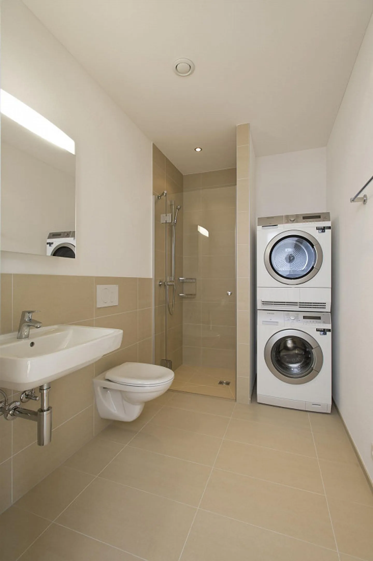 Lever de soleil et vue latérale sur le lac - Photo 5 sur 7