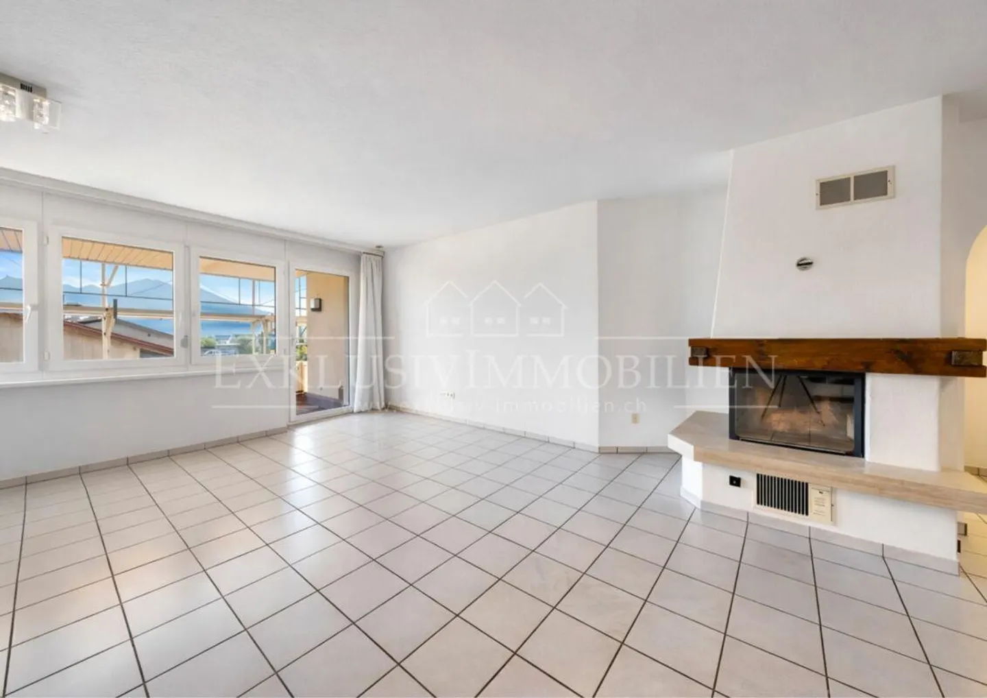La tua nuova casa con charme - posizione centrale, camino e balcone - Foto 2 di 10