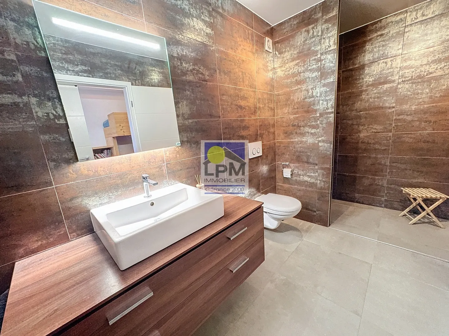 One of the last chalets built as a secondary residence! - Photo 5 of 17