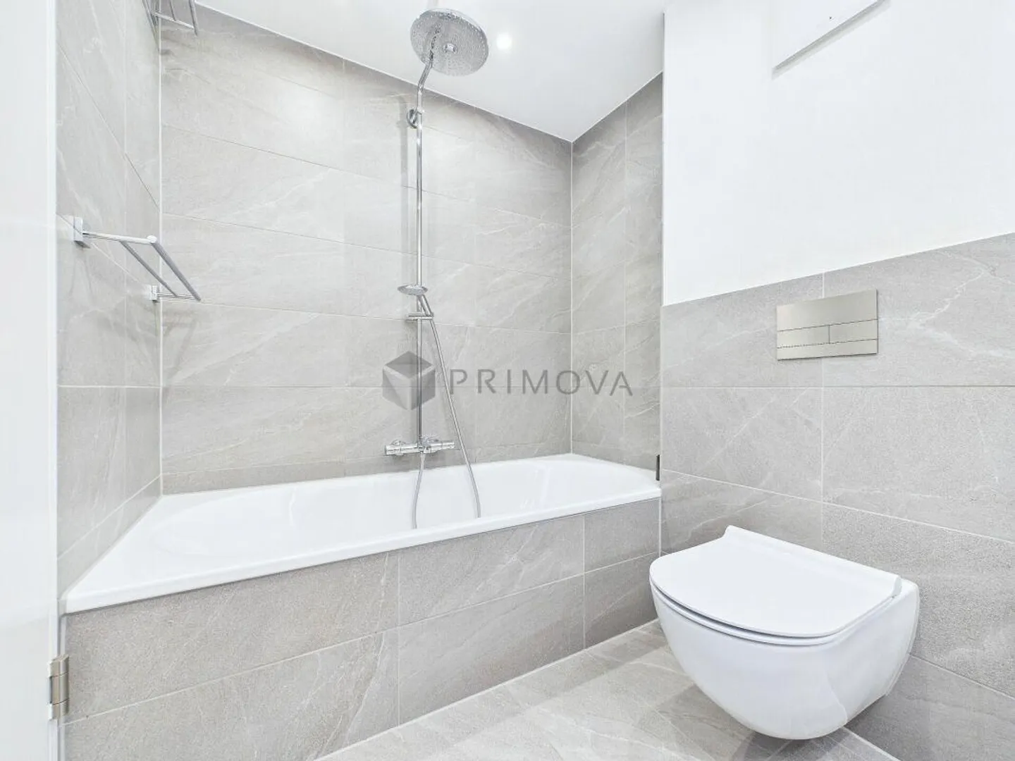 Completely renovated 4.5 room terraced house - Photo 9 of 13