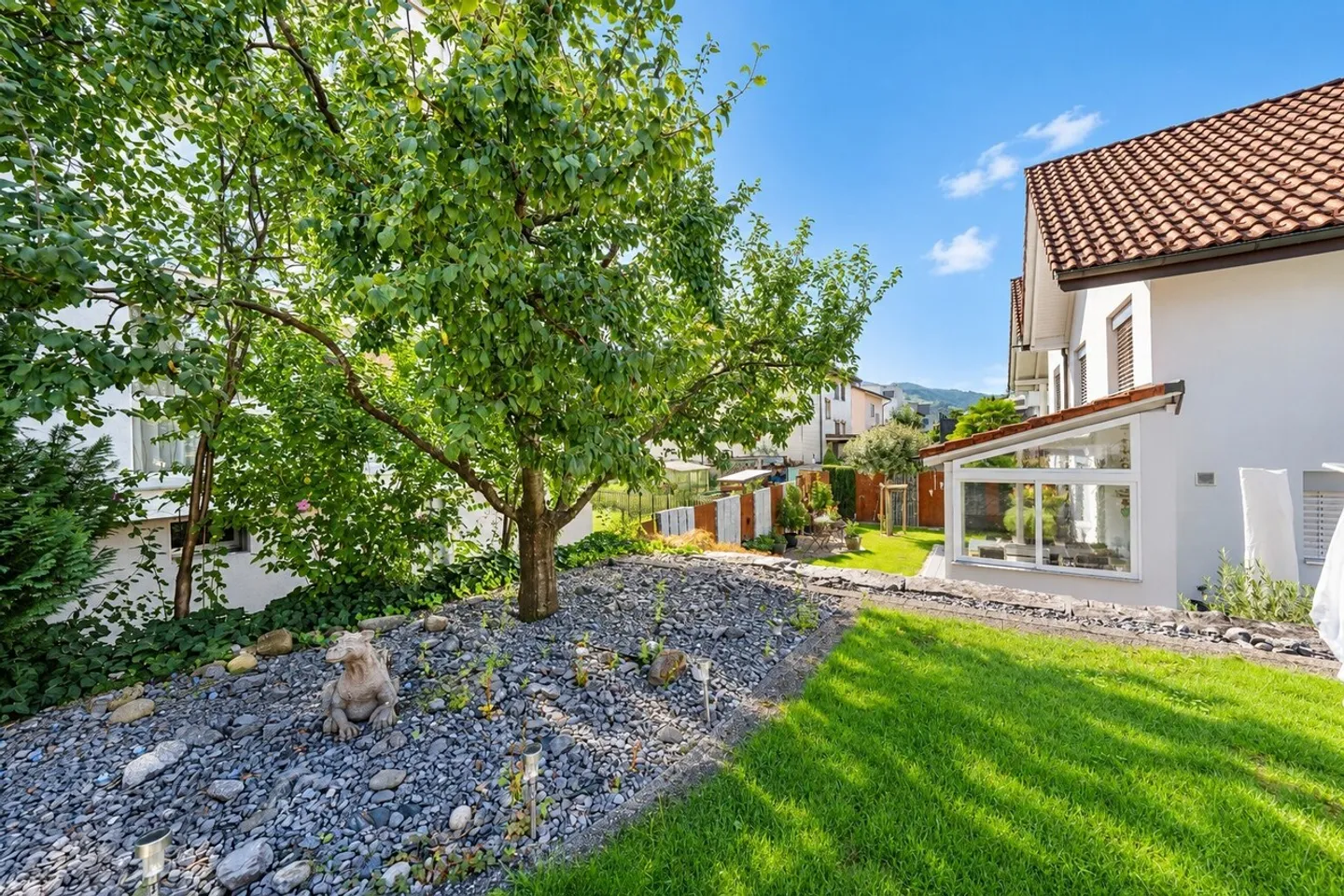 Charming Single Family Home - Photo 3 of 13