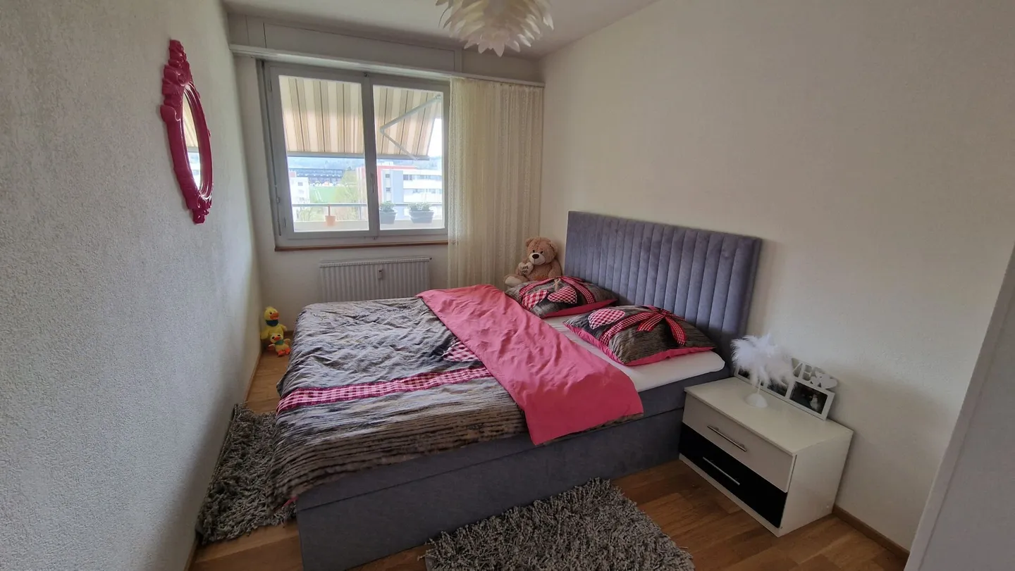 Rented centrally located 4.5-room apartment in building rights - Photo 10 of 12