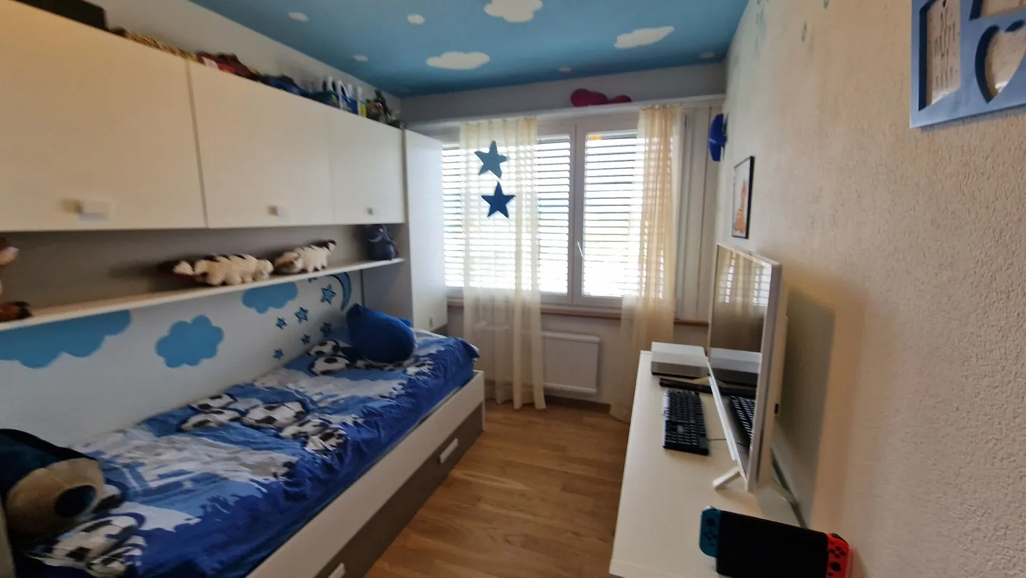 Rented centrally located 4.5-room apartment in building rights - Photo 11 of 12