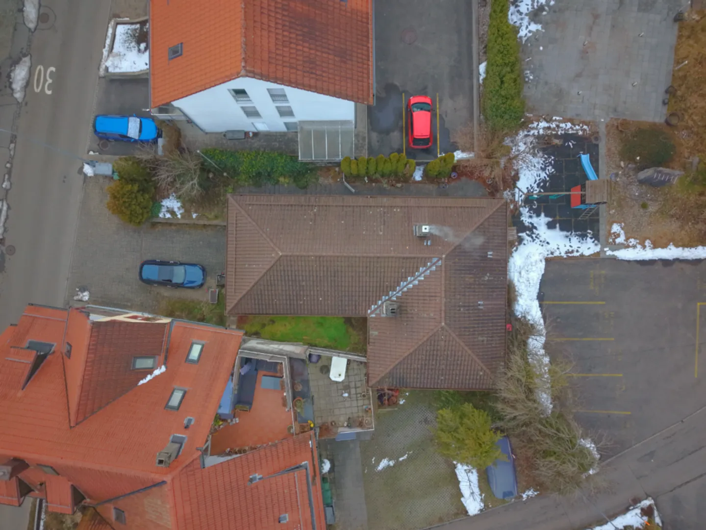 Maison individuelle spacieuse dans un quartier résidentiel calme et central - Photo 6 sur 6