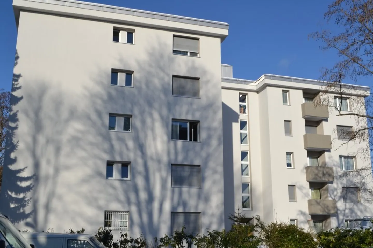 Rent a 2 ½ rooms apartment in Zumikon - Photo 1 of 5