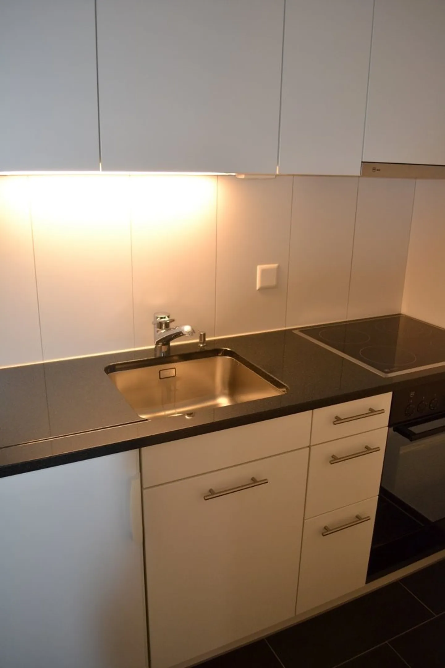 Rent a 2 ½ rooms apartment in Zumikon - Photo 2 of 5