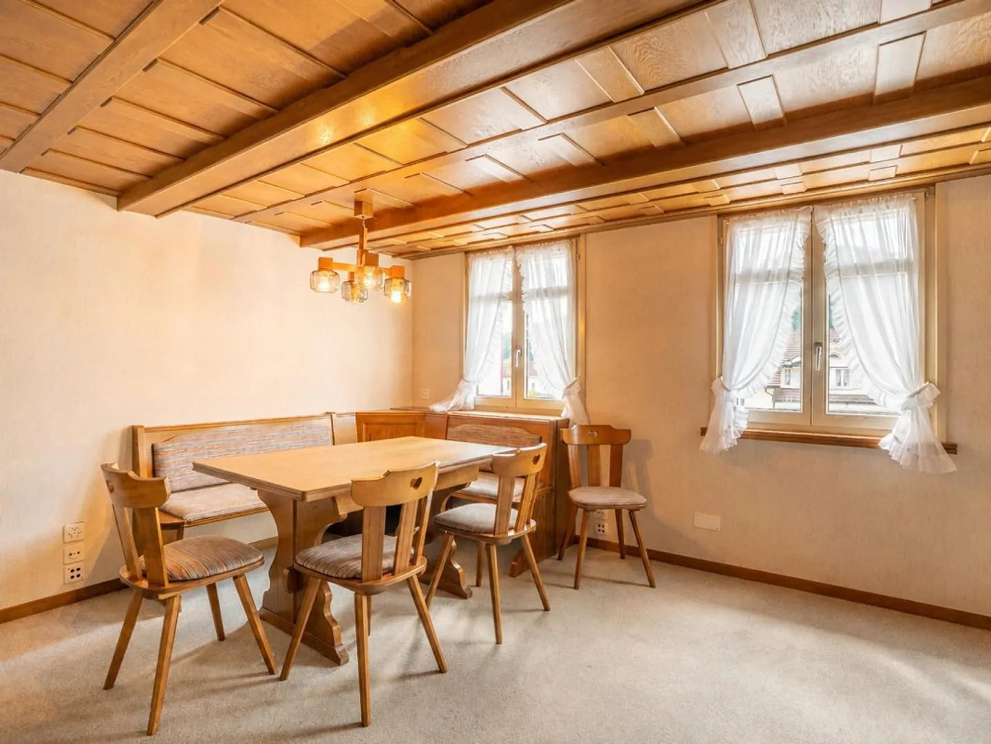 Maison Charmante avec Espace Commercial - Photo 6 sur 11