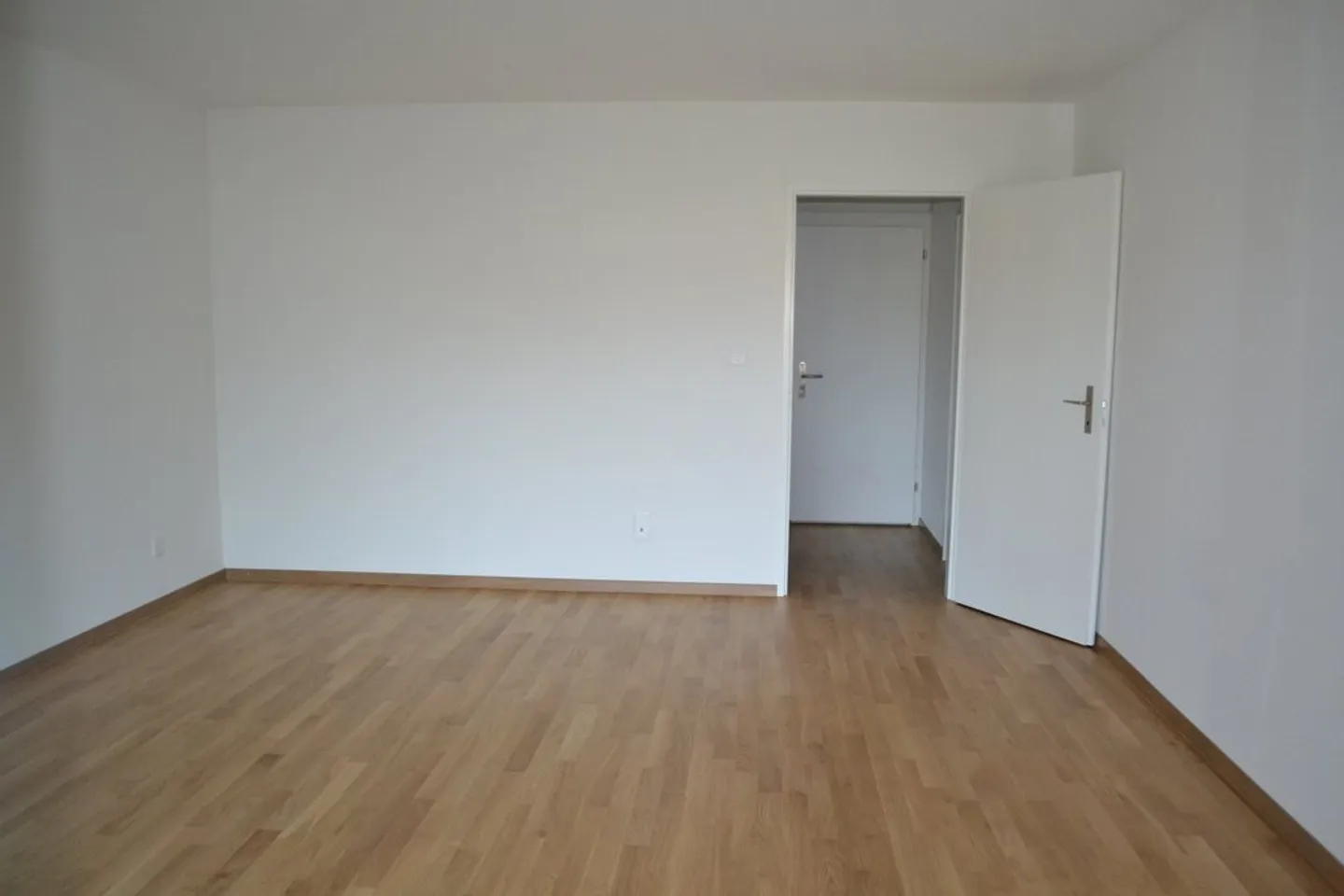 Rent a 2 ½ rooms apartment in Zumikon - Photo 5 of 5