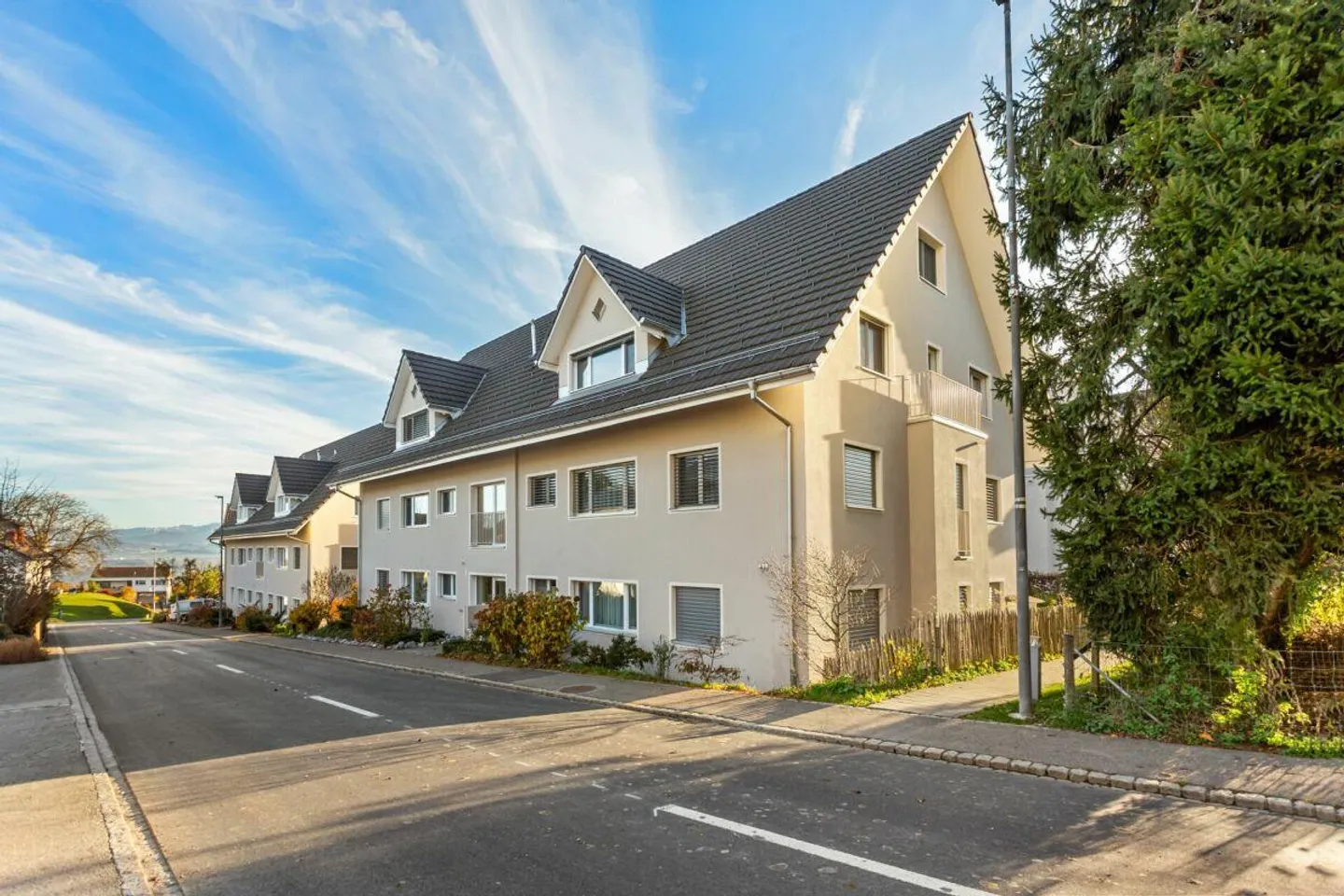 Vivre avec charme - nouvel appartement sous les toits de 4,5 pièces - Photo 3 sur 12