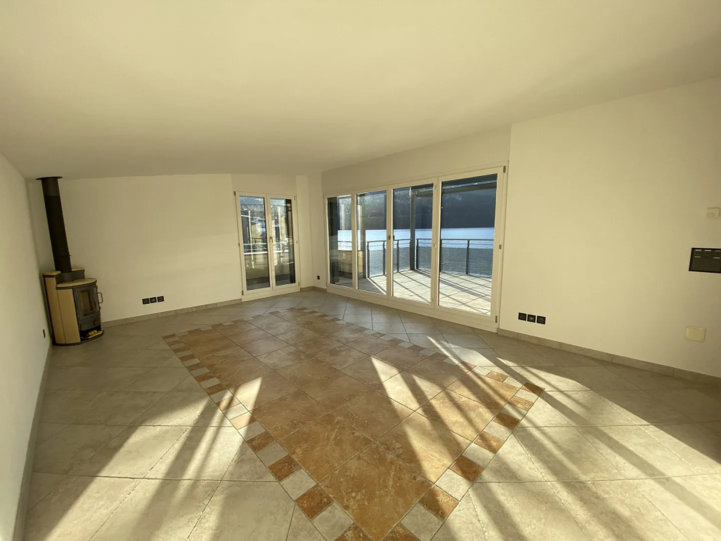 Appartamento duplex di 3,5 locali direttamente al lago - Foto 4 di 16