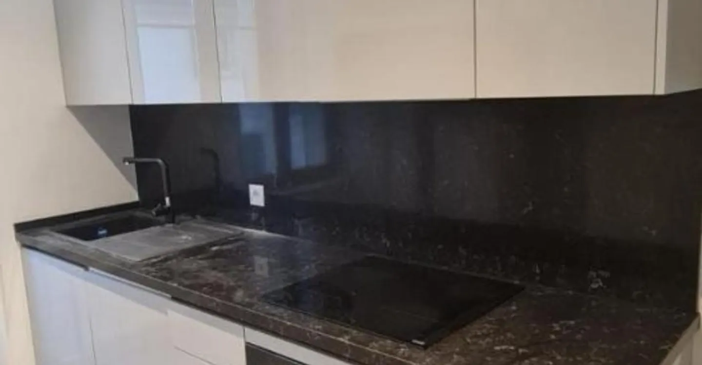 Recently renovated 4-room apartment with balcony and veranda - Photo 1 of 10
