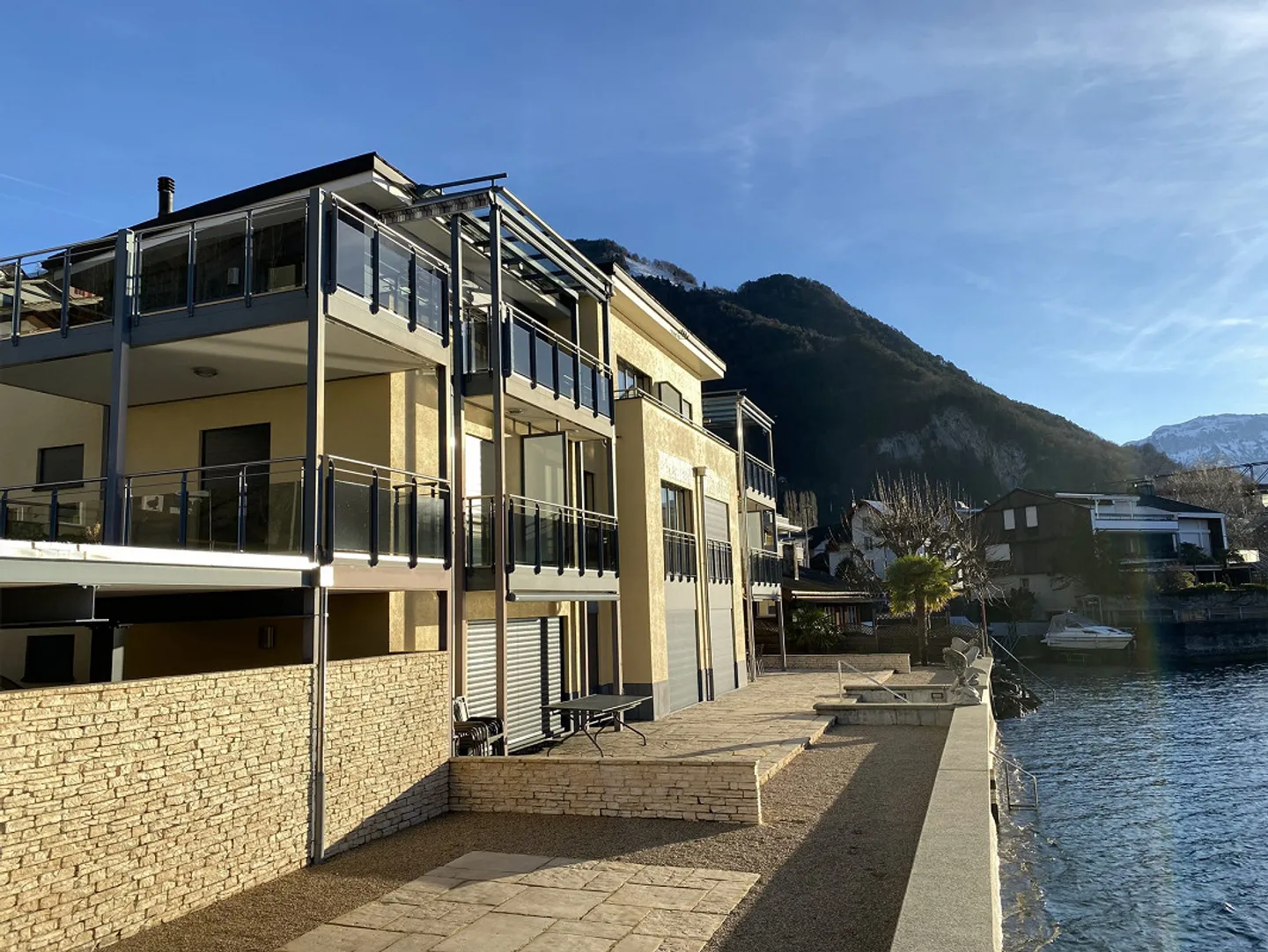Appartamento duplex di 3,5 locali direttamente al lago - Foto 14 di 16