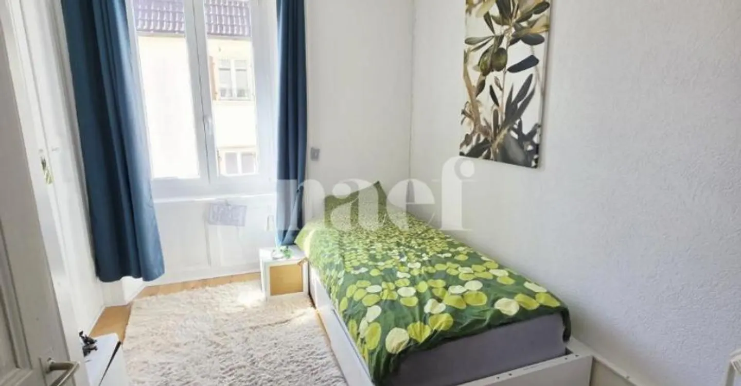 Recently renovated 4-room apartment with balcony and veranda - Photo 4 of 10