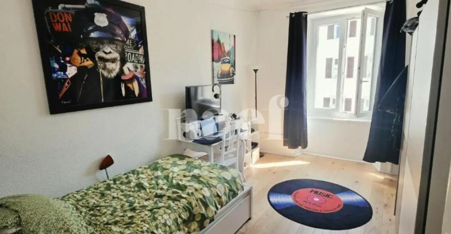 Recently renovated 4-room apartment with balcony and veranda - Photo 5 of 10