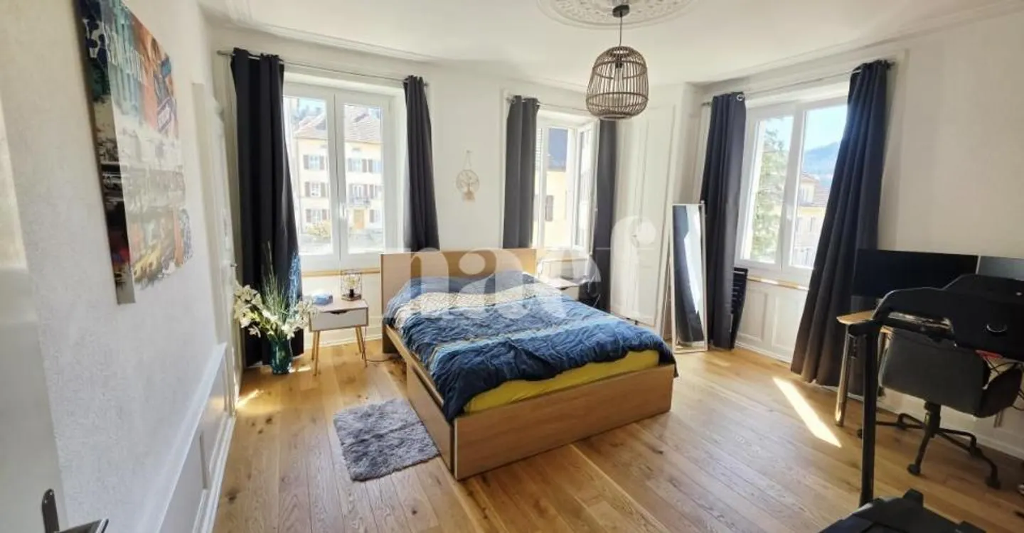 Recently renovated 4-room apartment with balcony and veranda - Photo 3 of 10