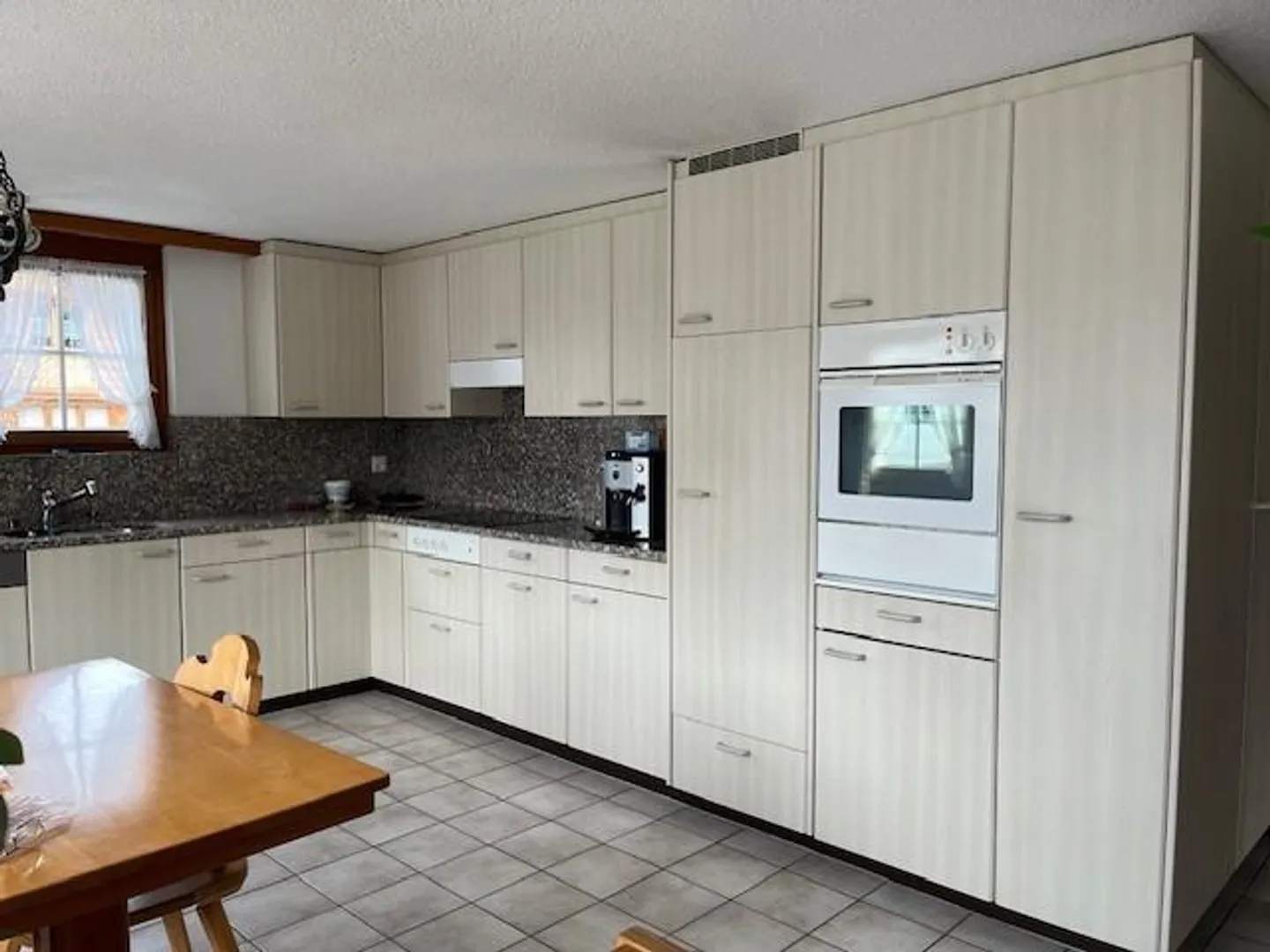 Merveilleuse maison individuelle avec appartements supplémentaires - Photo 6 sur 29