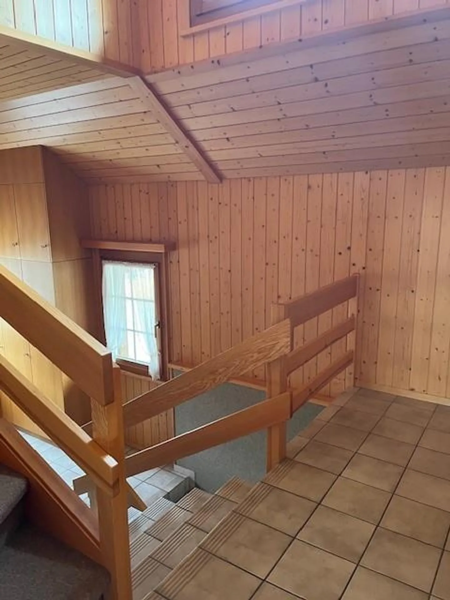 Merveilleuse maison individuelle avec appartements supplémentaires - Photo 17 sur 29