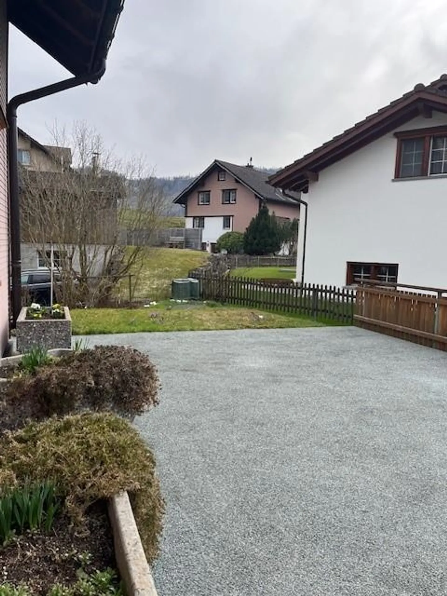 Merveilleuse maison individuelle avec appartements supplémentaires - Photo 16 sur 29