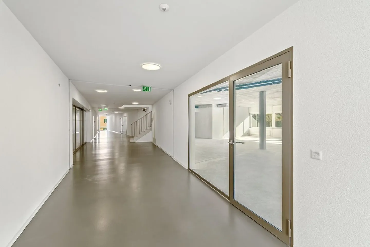 Votre nouveau lieu de travail à Laufen - Photo 8 sur 9