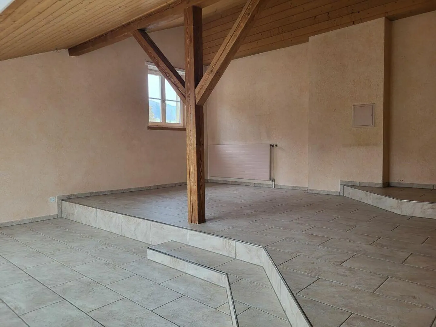 Bezugsbereite, helle 3.5 Zimmer- Wohnung im Fricktal - Foto 2 di 7