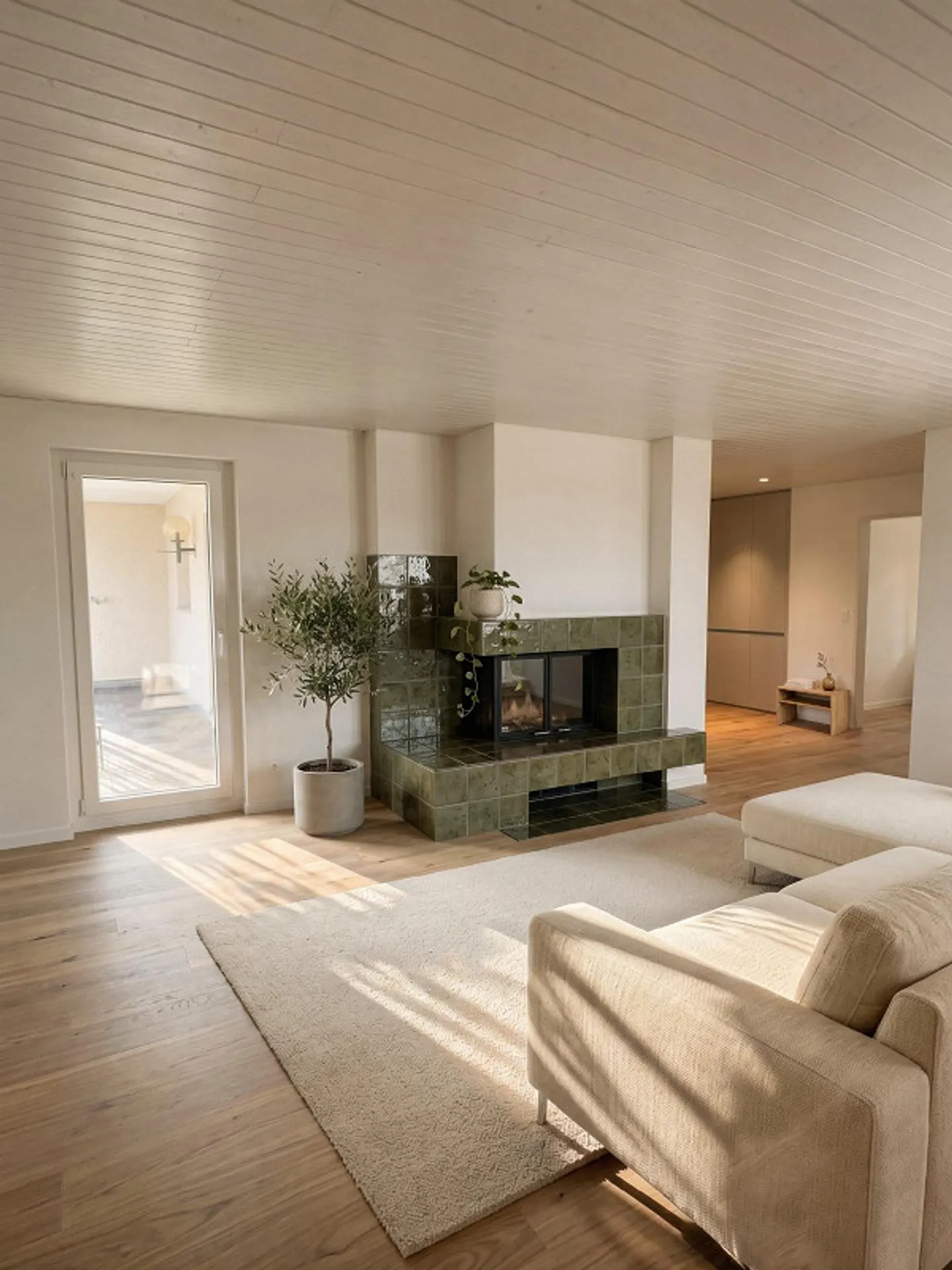 Renovierte Dachgeschosswohnung - Foto 2 von 6