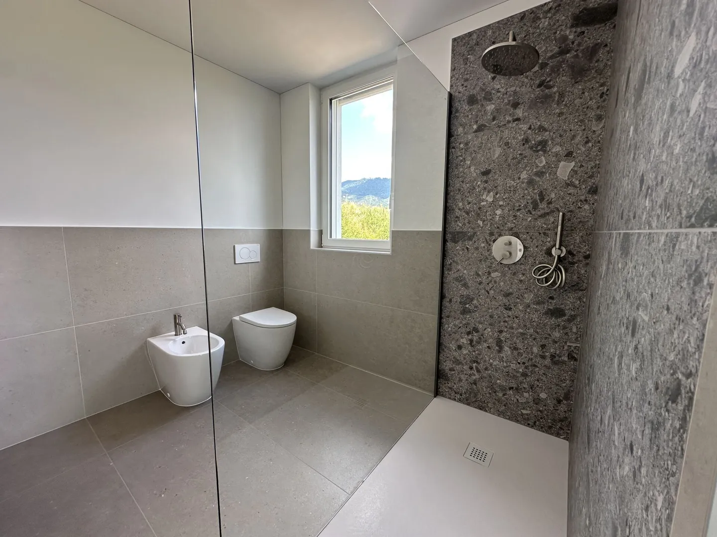 Bright Apartment with Panoramic Terrace - Photo 10 of 12