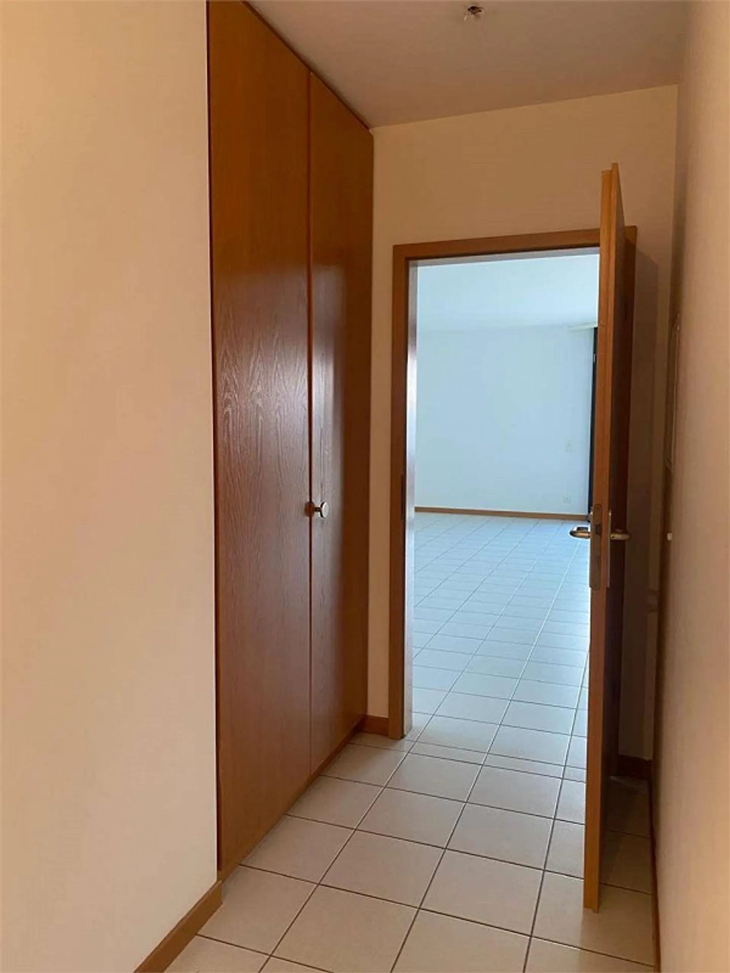 Rovio moderno appartamento di 4,5 locali in contesto residenziale e tr - Foto 7 di 13