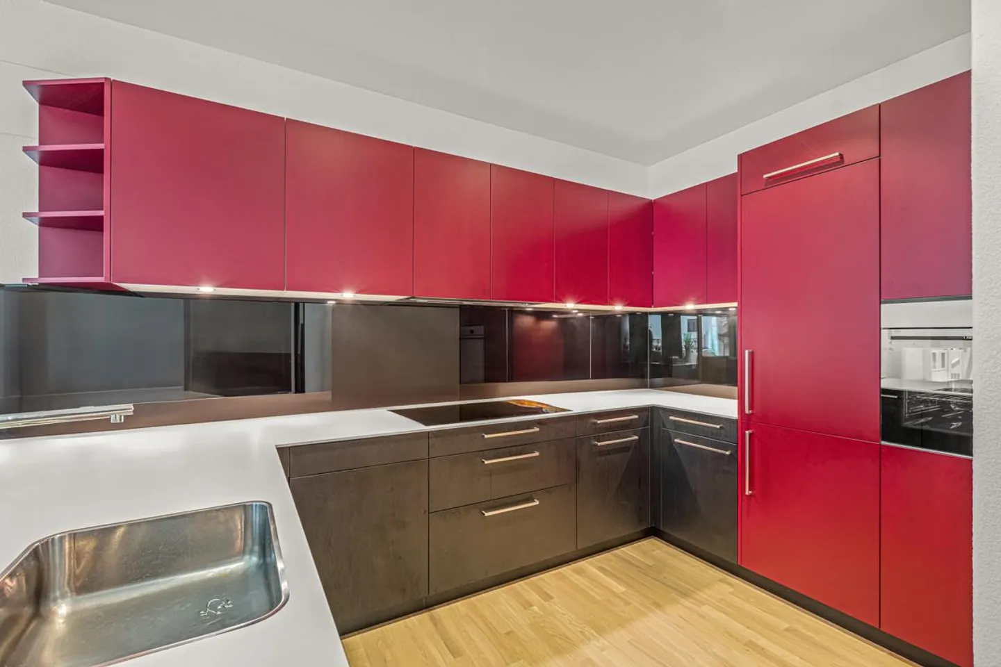 Appartamento loft elegante con charme nel cuore di Dietikon - Foto 6 di 11