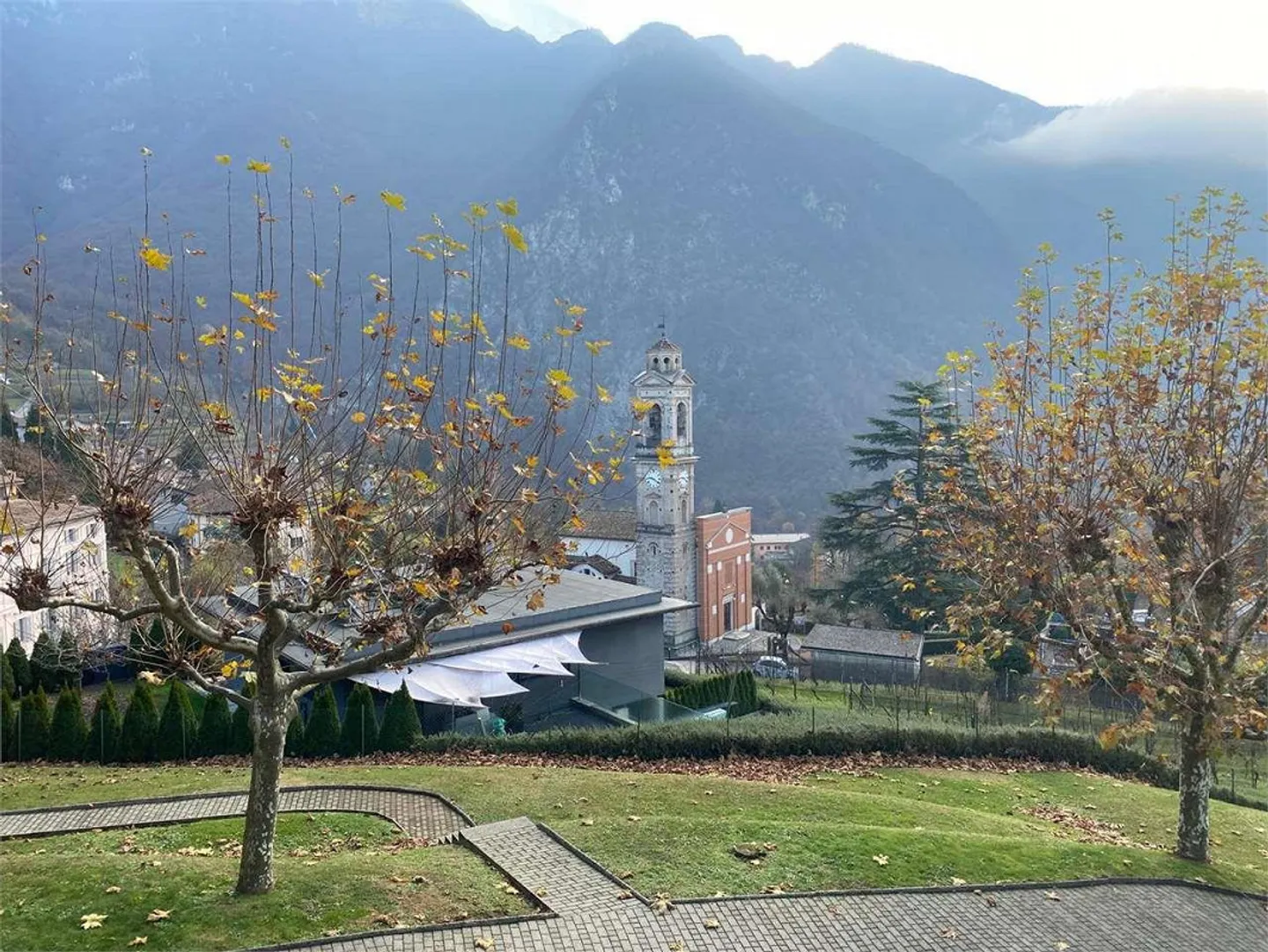 Rovio moderno appartamento di 4,5 locali in contesto residenziale e tr - Foto 8 di 13