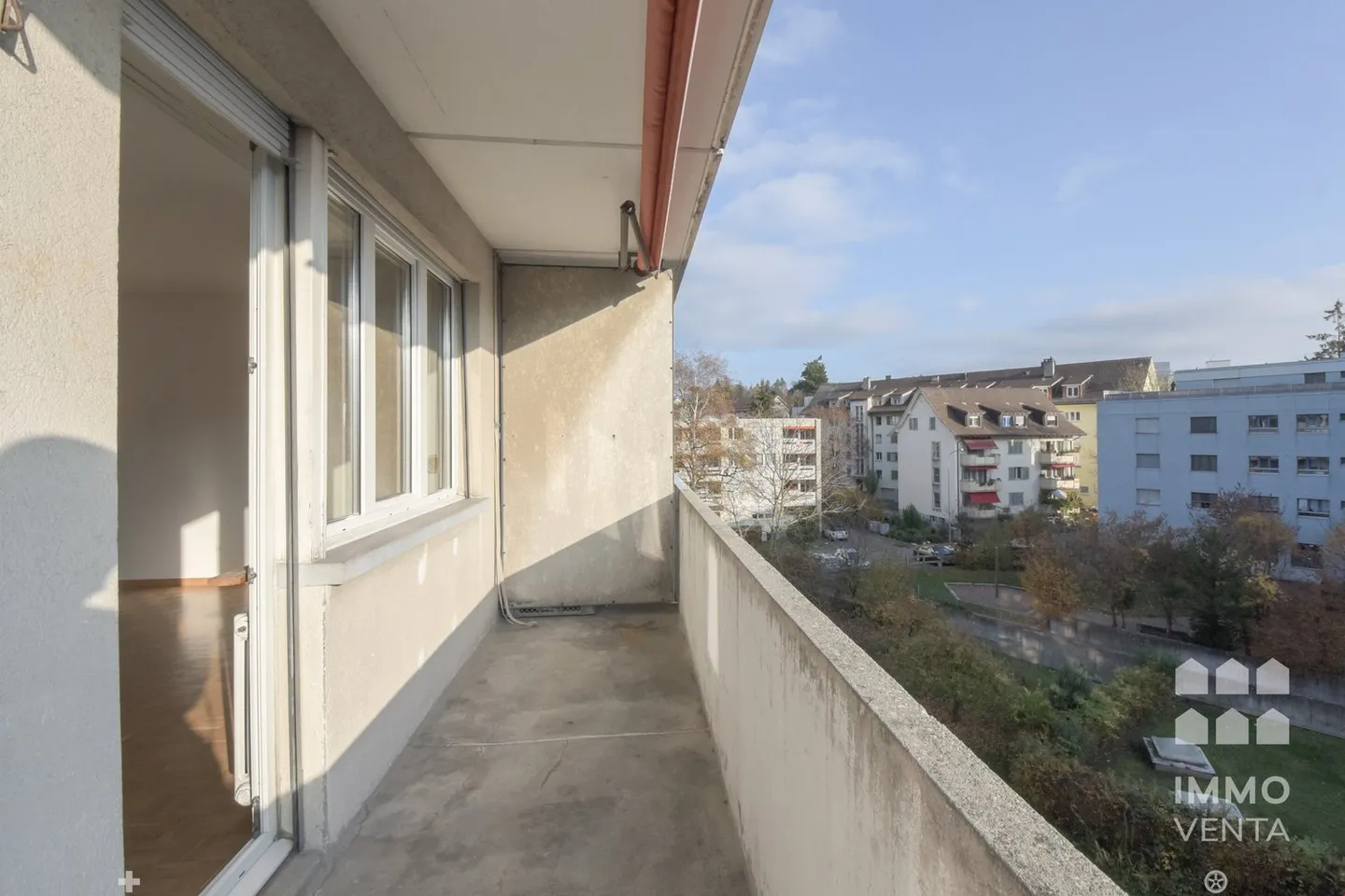 Charmante 2.5-Zimmer-Wohnung mit Balkon in Biel/Bienne - Foto 7 von 9