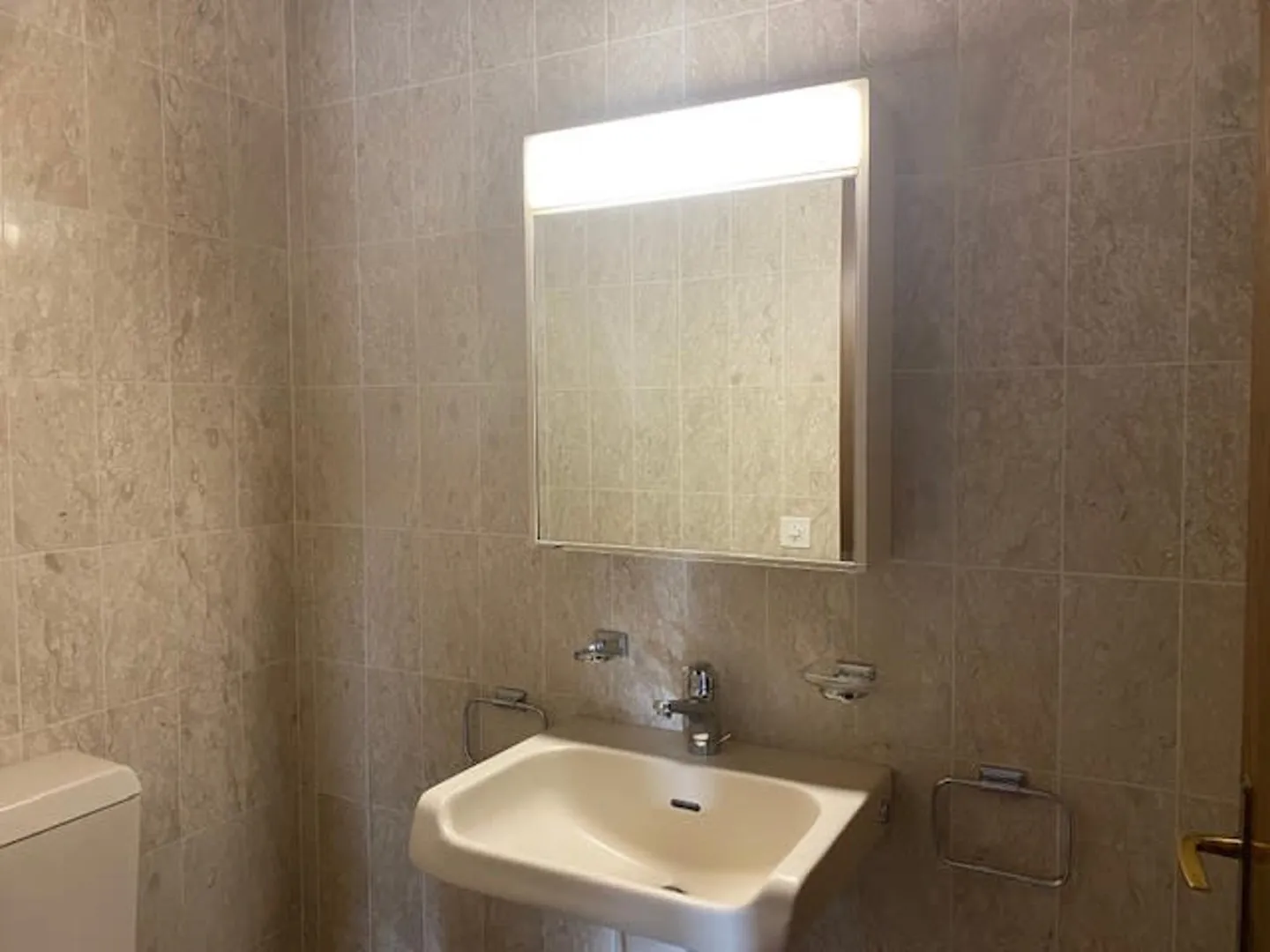 Naturnahe Attika-Wohnung mit guter Verkehrsanbindung - Photo 12 of 18