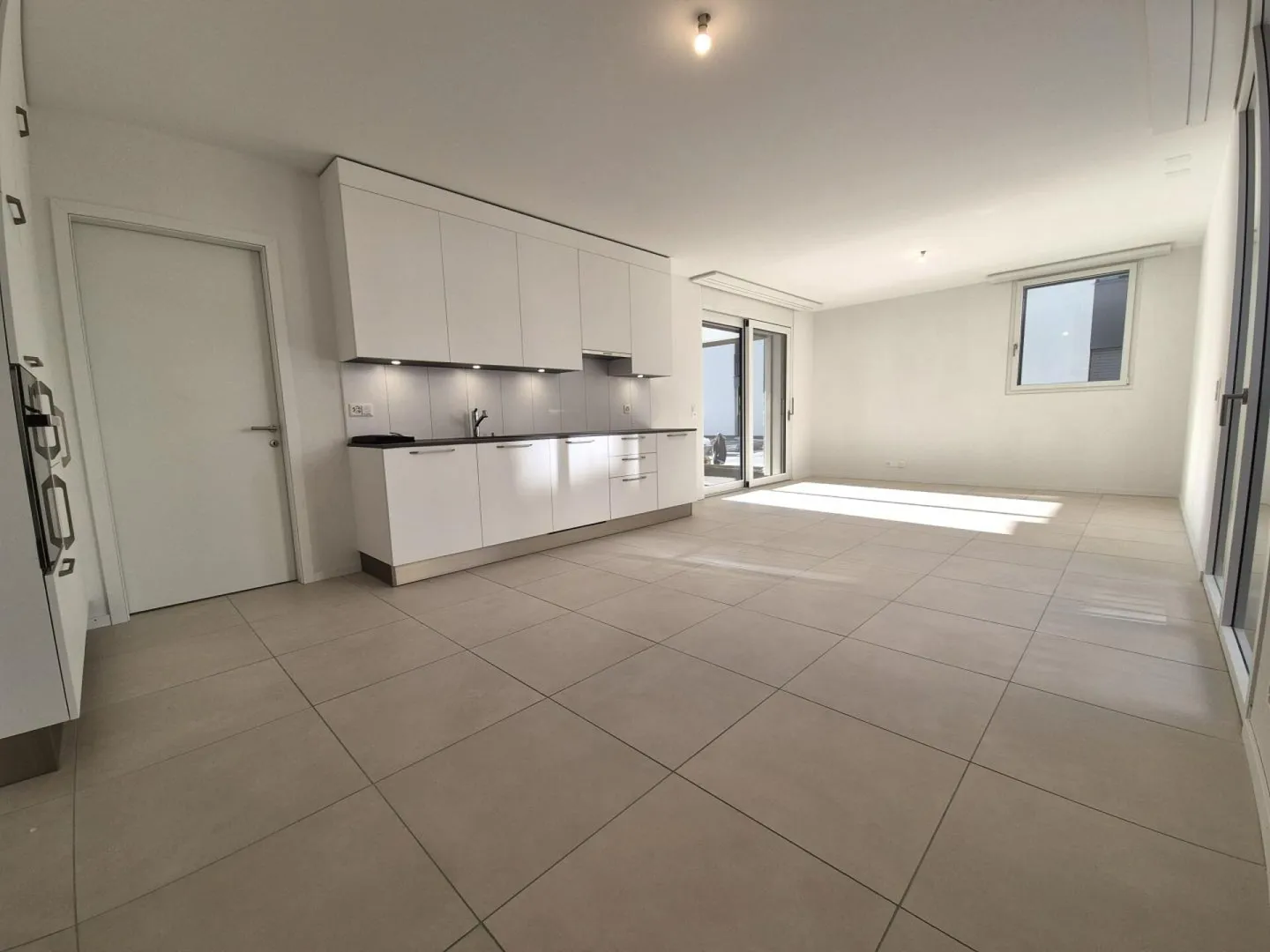 Berges 3 - Appartamento 2.5 locali al piano terra - Foto 4 di 9