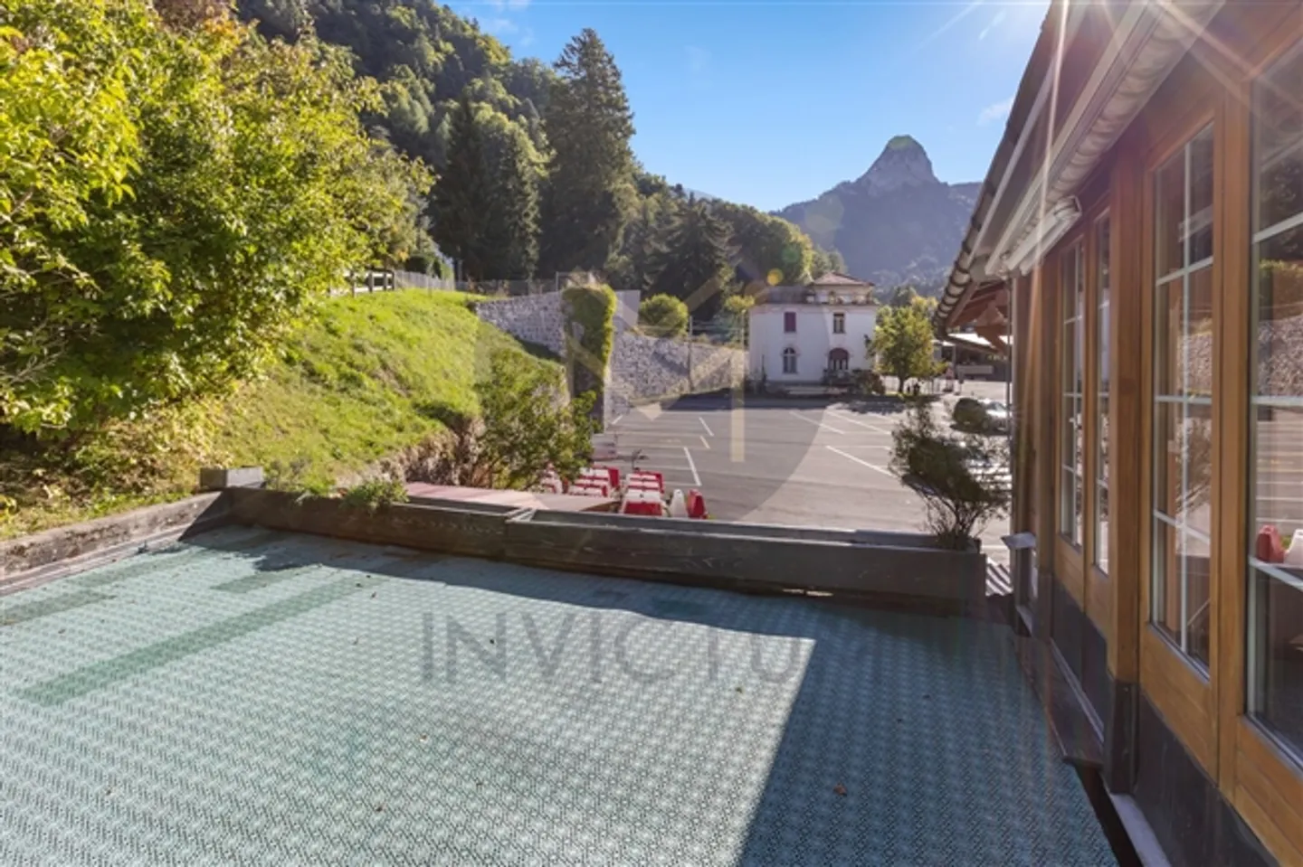 Maison individuelle spacieuse de 9,5 pièces avec deux appartements à Les Avants. - Photo 8 sur 20