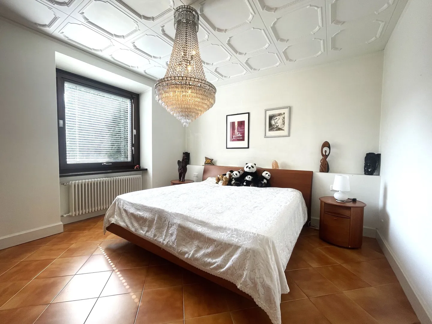 Stunning Renovated Villa with Plot - Photo 11 of 17