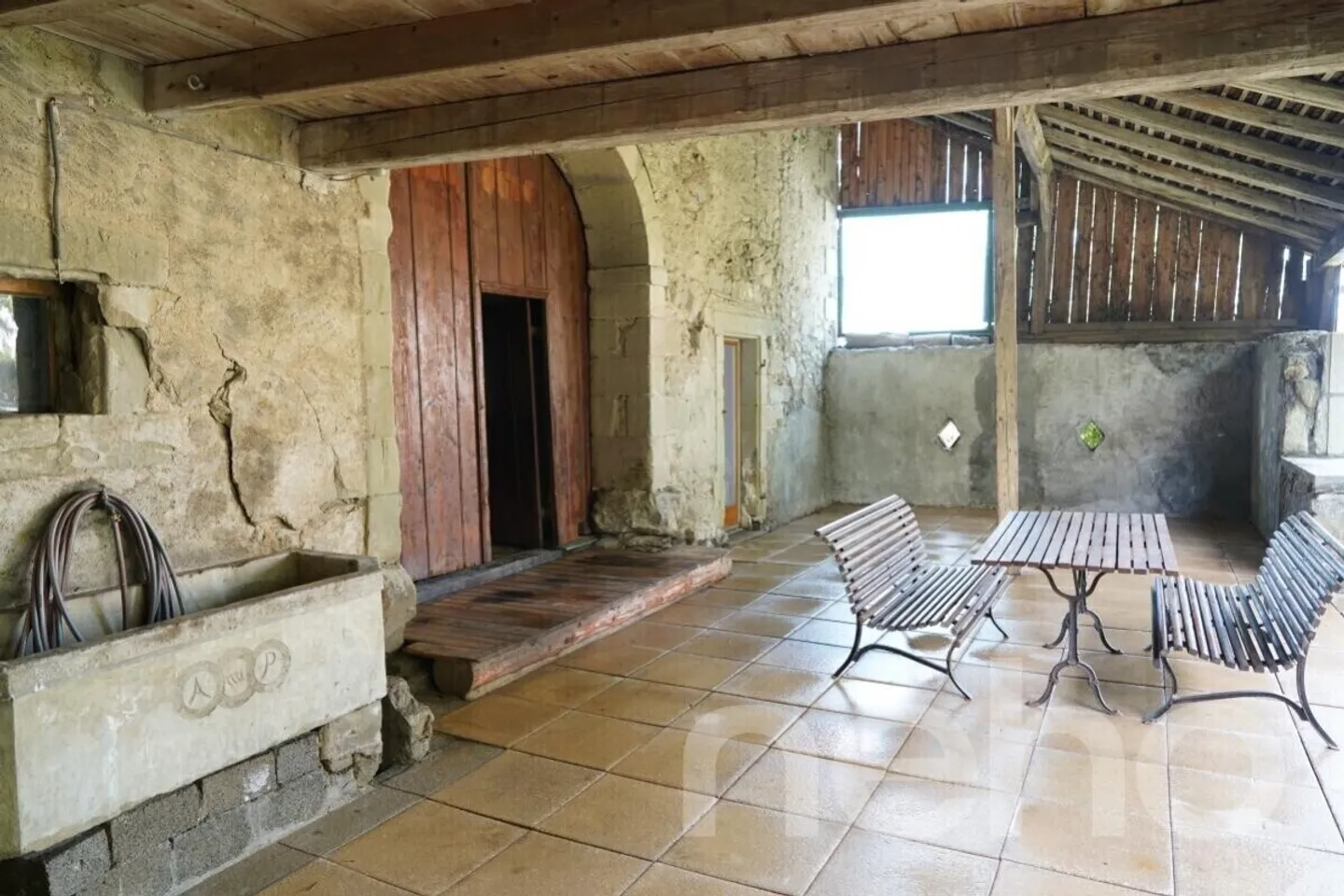 Projet avec un grand potentiel : Maison de village avec grange et jardin - Photo 5 sur 12