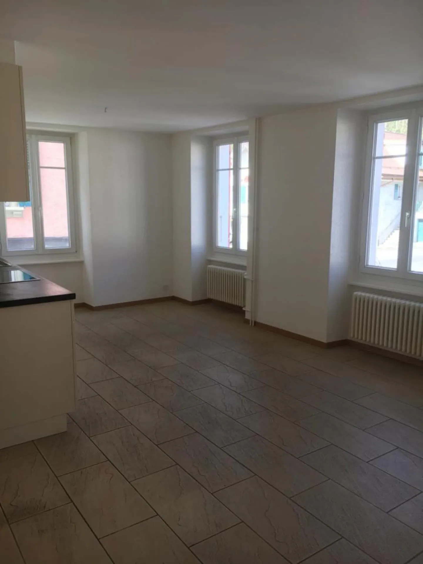 Apartment 2.5 rooms in Oron-la-Ville - Photo 3 of 4