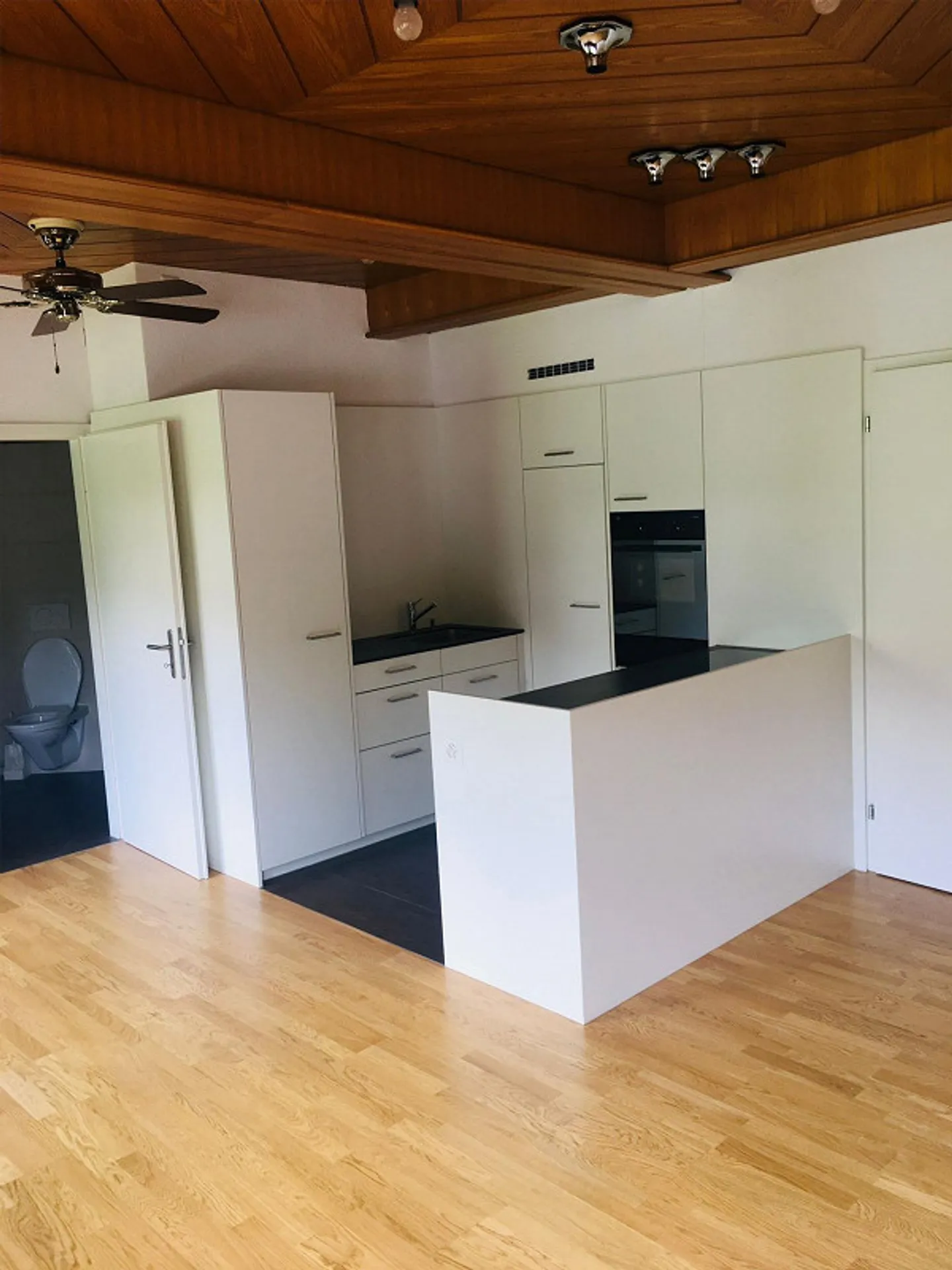 2 Room Apartment - Photo 5 of 7